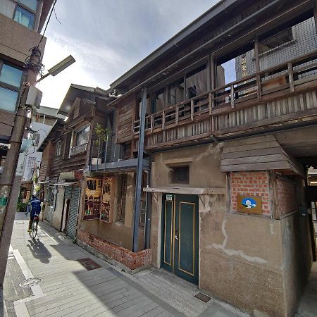 Jerry'S Mazehut Hostel Тайнань Екстер'єр фото
